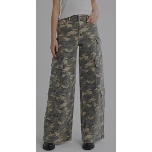 Hidden Nori Camo Super Wide Leg Cargo Pants NWT 31